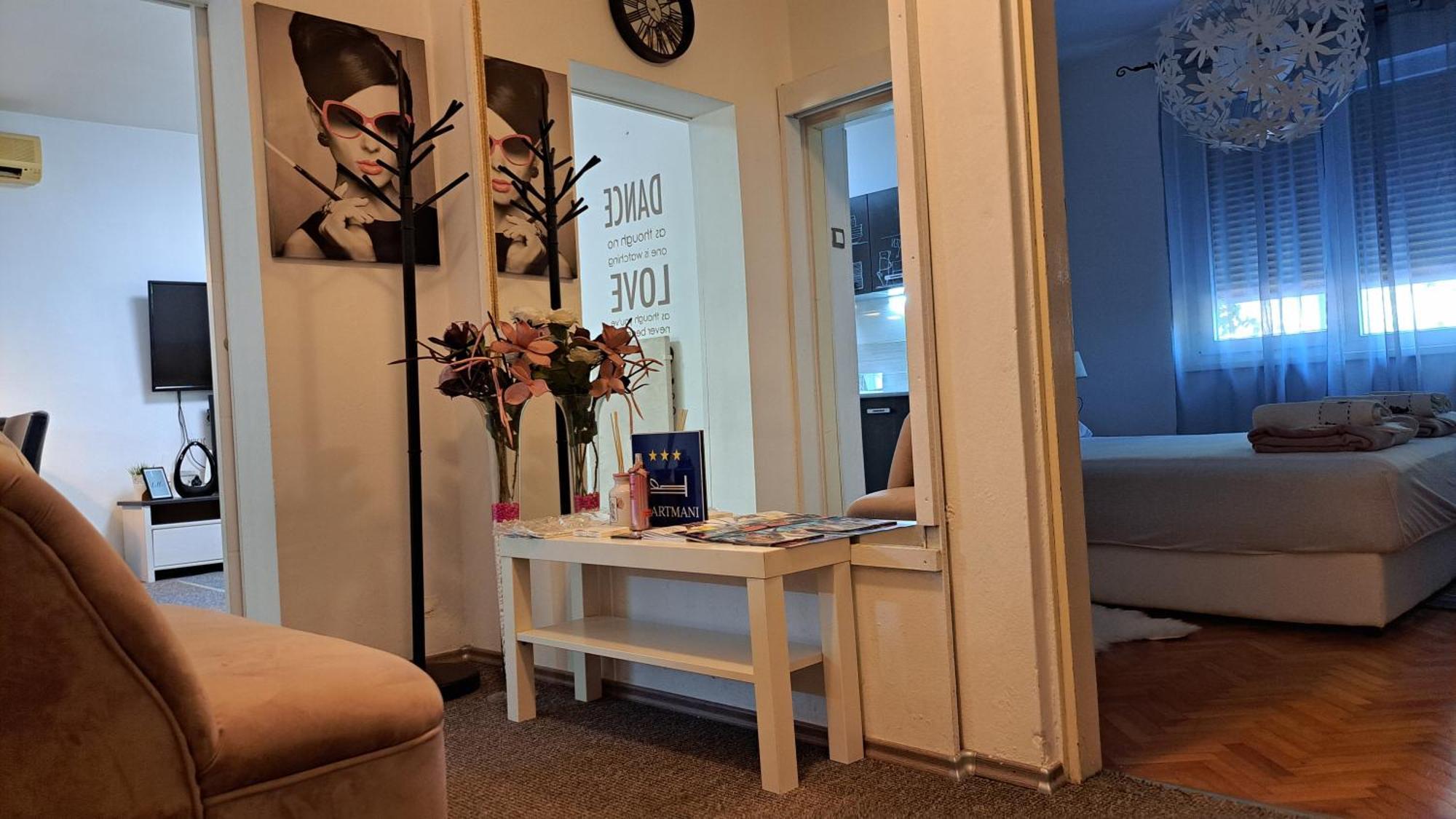 Apartment Iggory พูลา ภายนอก รูปภาพ